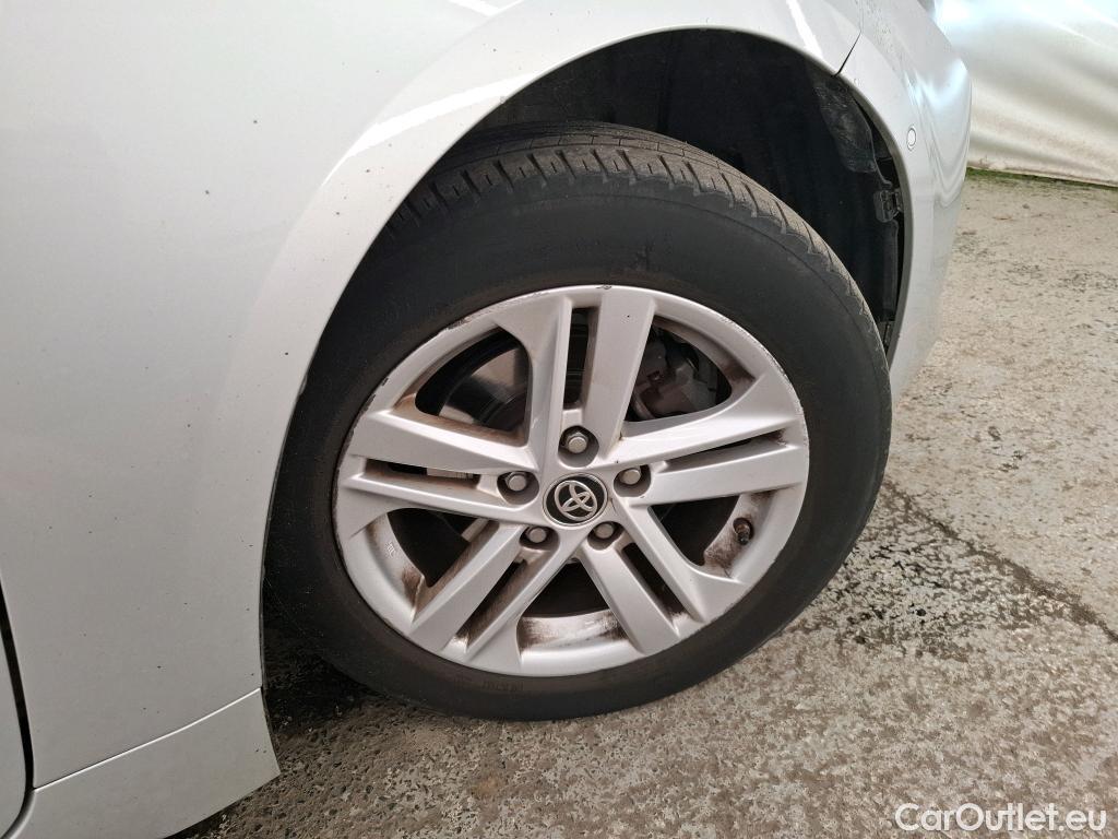  Toyota  Corolla TOYOTA  Touring Sports / 2018 / 5P / Break Hybride 122h Dynamic Business Supp Lomb #32