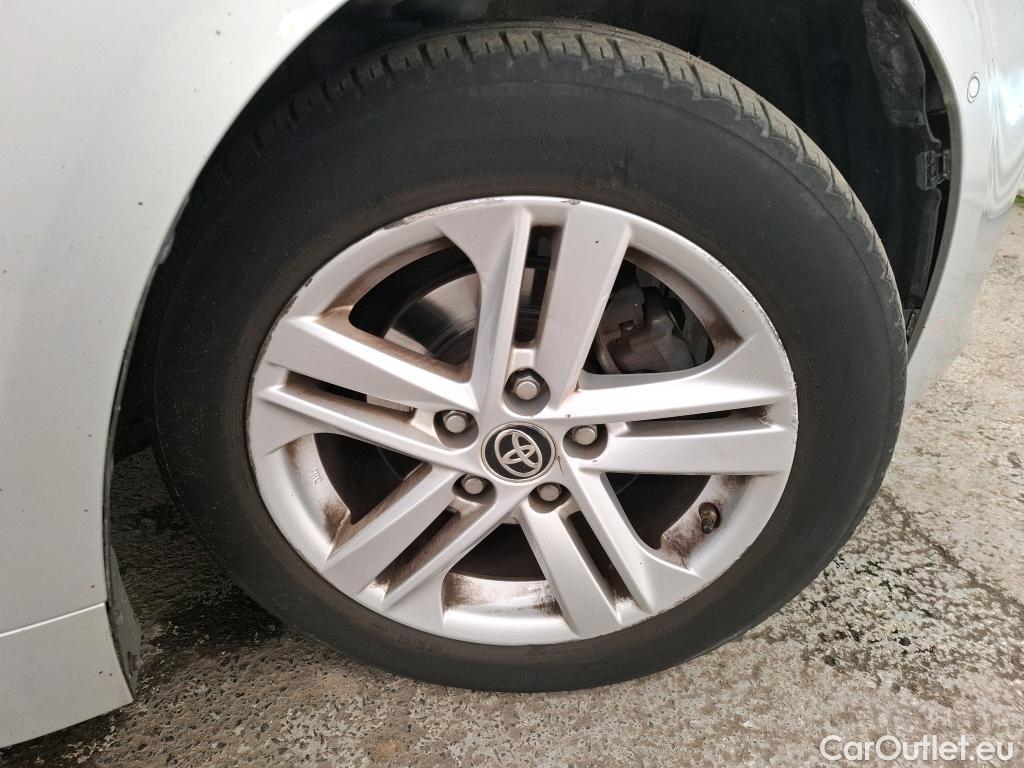  Toyota  Corolla TOYOTA  Touring Sports / 2018 / 5P / Break Hybride 122h Dynamic Business Supp Lomb #33