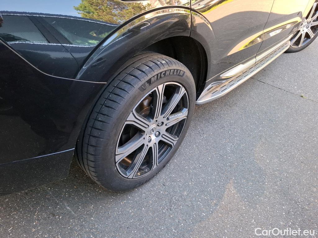  Volvo  XC60 VOLVO  / 2017 / 5P / SUV B4 AWD 197 Geartro 8 Inscription #42