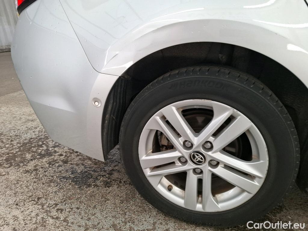  Toyota  Corolla TOYOTA  Touring Sports / 2018 / 5P / Break Hybride 122h Dynamic Business Supp Lomb #48