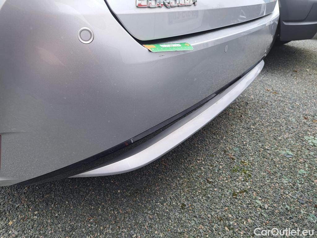  Toyota  Corolla TOYOTA  Touring Sports / 2018 / 5P / Break Hybride 122h Dynamic Business Supp Lomb #71