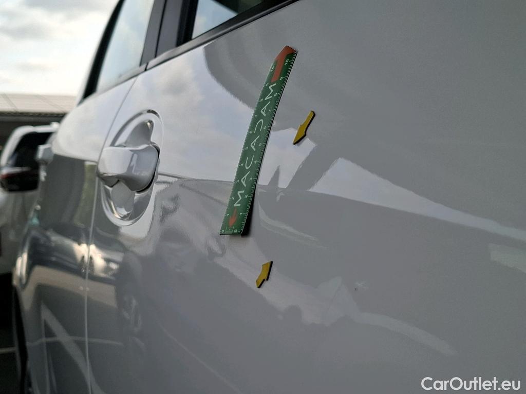  Toyota  Yaris TOYOTA  Hybride / 2017 / 5P / Berline 1.5 VVT-I HYBRID France Business #3