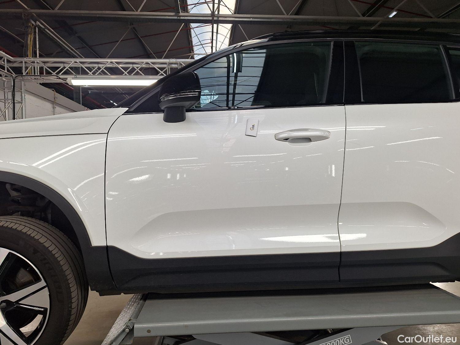  Volvo  XC 40 Volvo, XC40 '17, Volvo XC40 P8 4x4 Recharge R-Design 5d #24