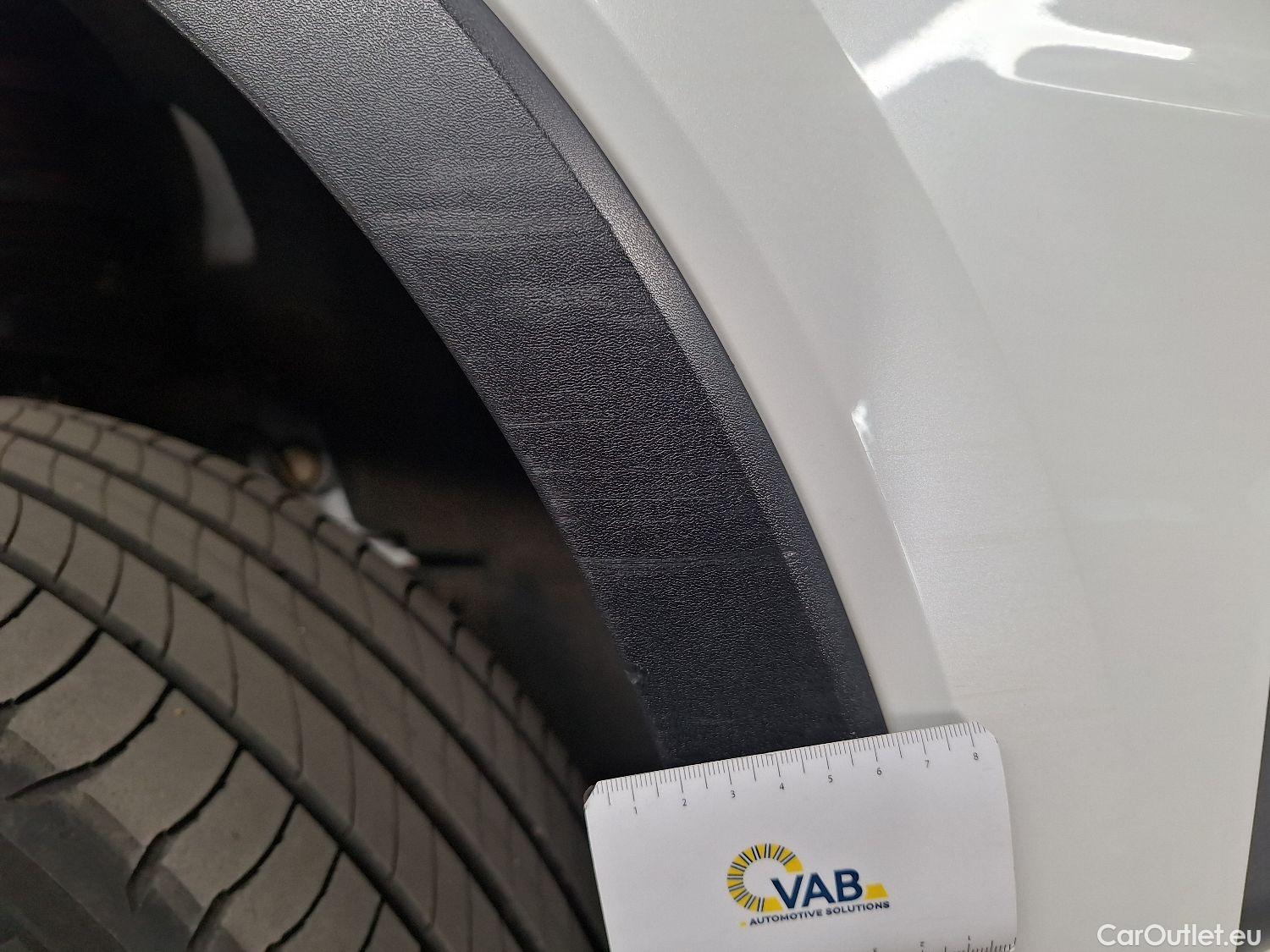  Volvo  XC 40 Volvo, XC40 '17, Volvo XC40 P8 4x4 Recharge R-Design 5d #11