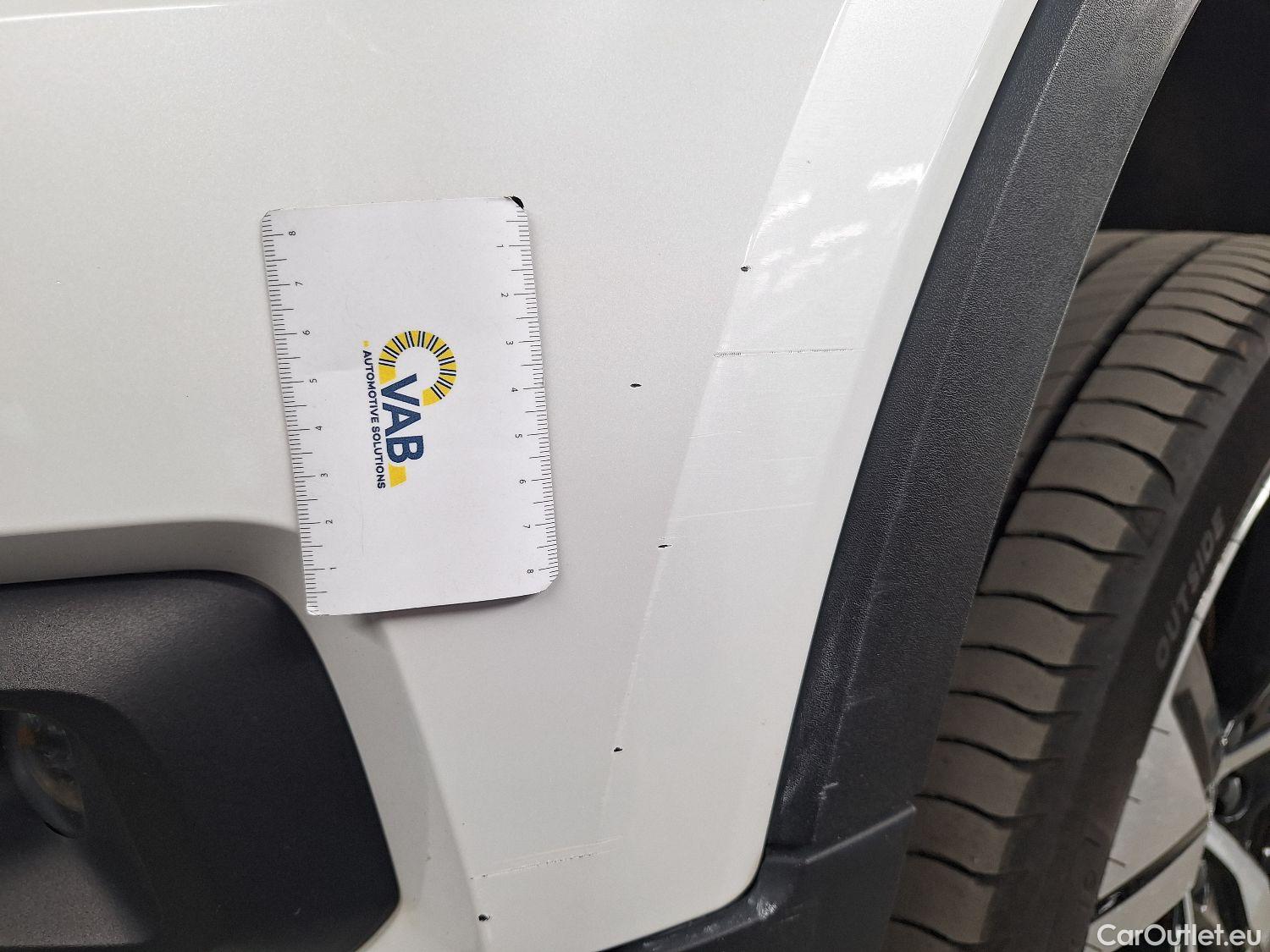  Volvo  XC 40 Volvo, XC40 '17, Volvo XC40 P8 4x4 Recharge R-Design 5d #9