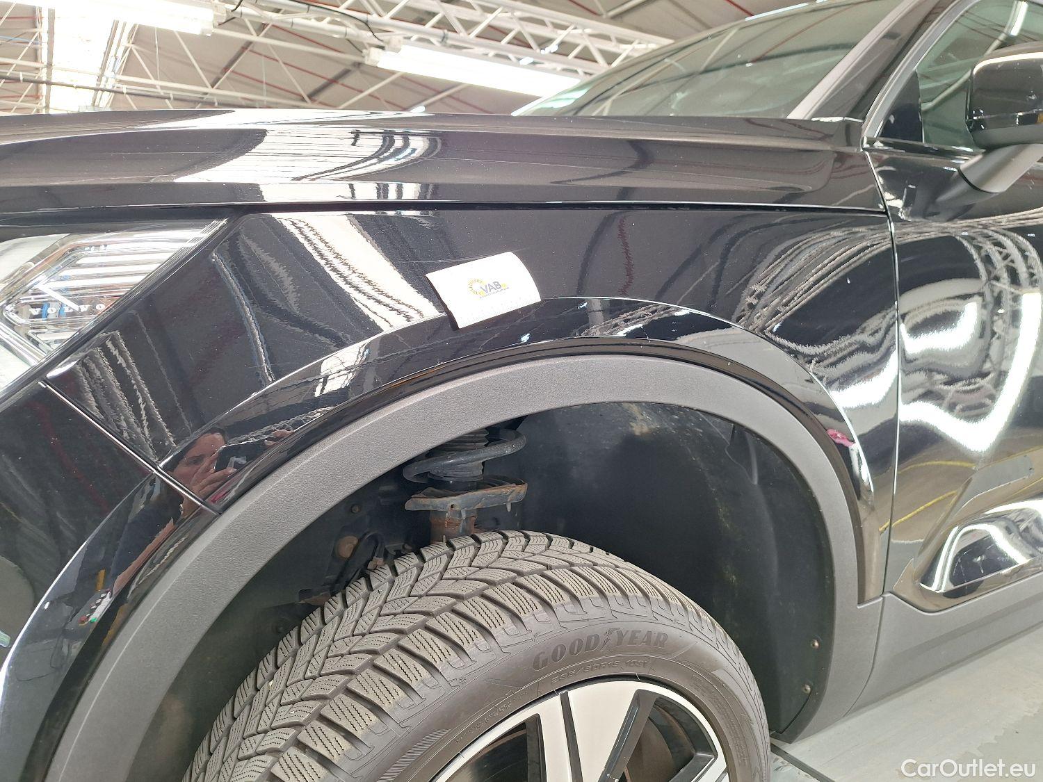  Volvo  XC 40 Volvo, XC40 '17, Volvo XC40 P8 4x4 Recharge R-Design 5d #17