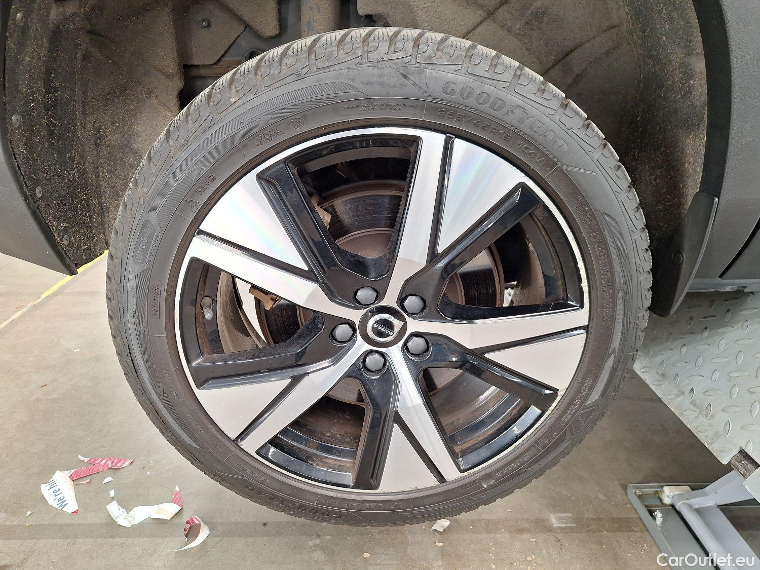  Volvo  XC 40 Volvo, XC40 '17, Volvo XC40 P8 4x4 Recharge R-Design 5d #6