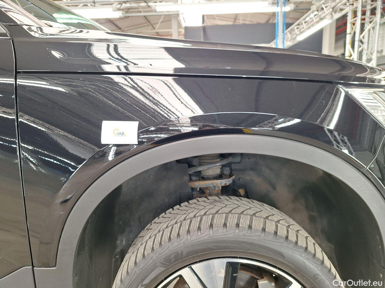  Volvo  XC 40 Volvo, XC40 '17, Volvo XC40 P8 4x4 Recharge R-Design 5d #4