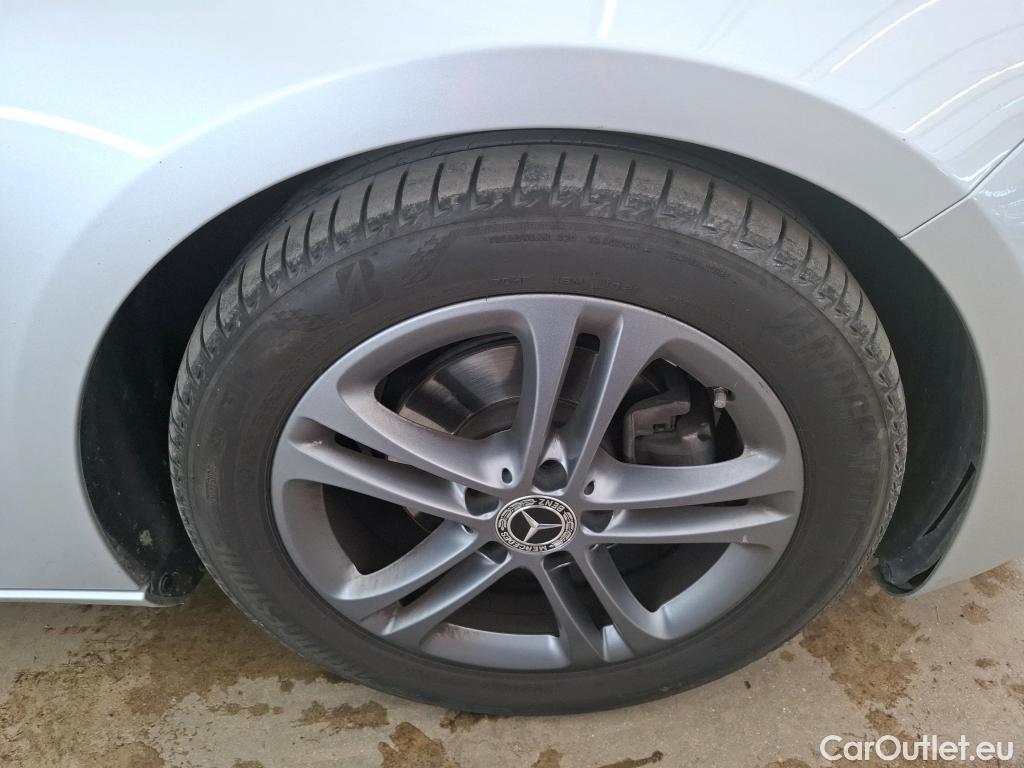  Mercedes  A-Klasse MERCEDES-BENZ Classe A Compact / 2018 / 5P / Berline A 180 d Business Line #26