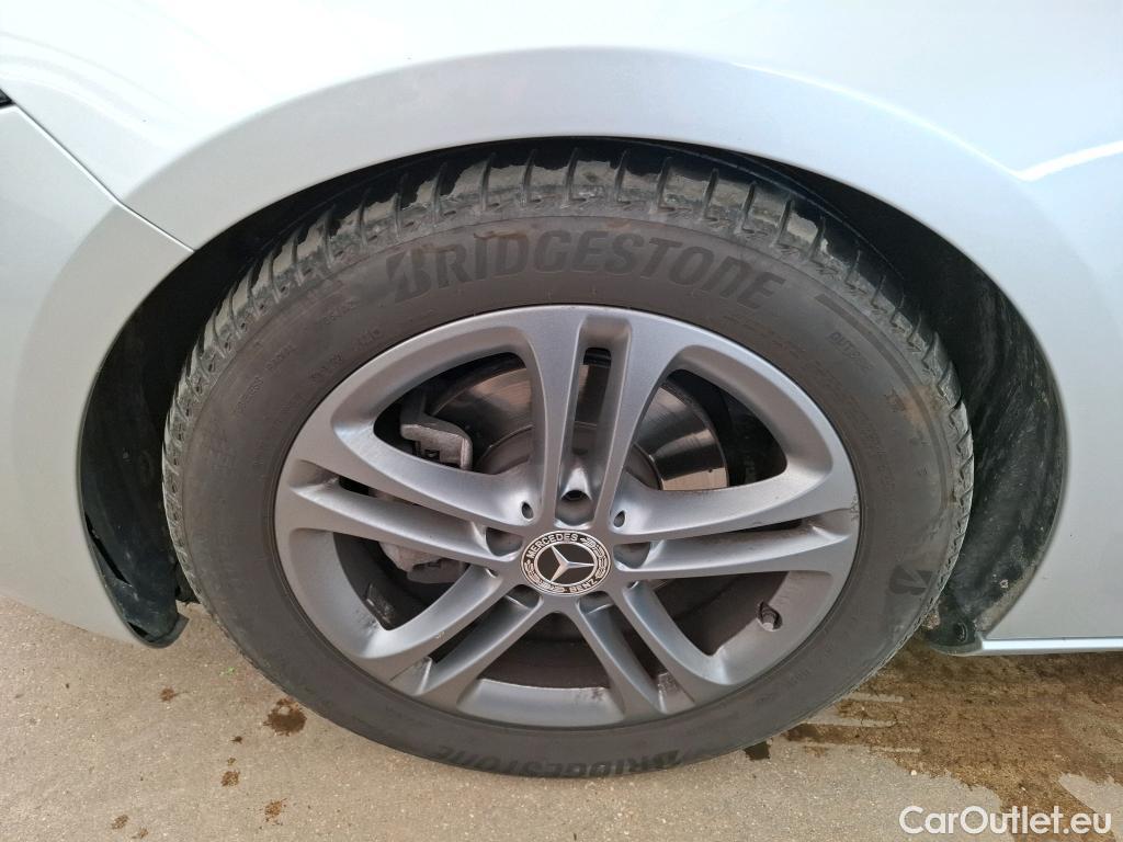  Mercedes  A-Klasse MERCEDES-BENZ Classe A Compact / 2018 / 5P / Berline A 180 d Business Line #18