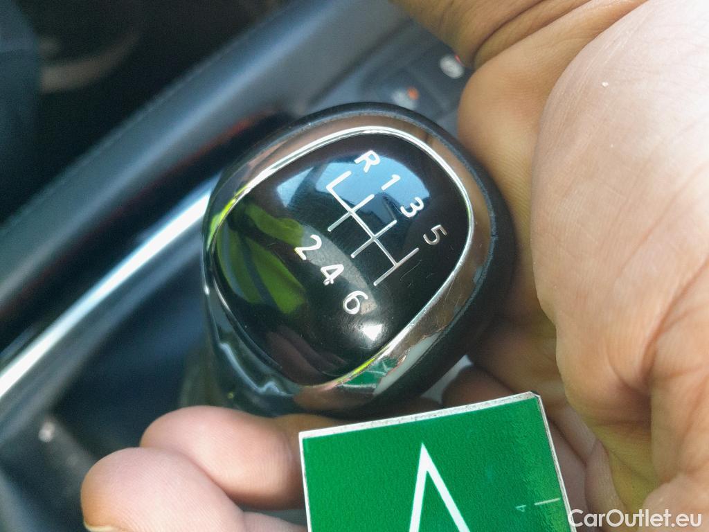  Nissan  Qashqai NISSAN  / 2017 / 5P / todoterreno dCi 81 kW (110 CV) N-CONNECTA #16