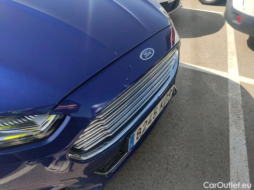  Ford  Mondeo FORD  5p 4G berlina con portón 2.0 TDCi 110kW PowerShift Titanium #30