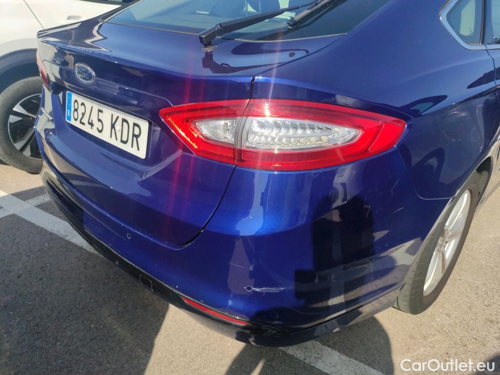  Ford  Mondeo FORD  5p 4G berlina con portón 2.0 TDCi 110kW PowerShift Titanium #28