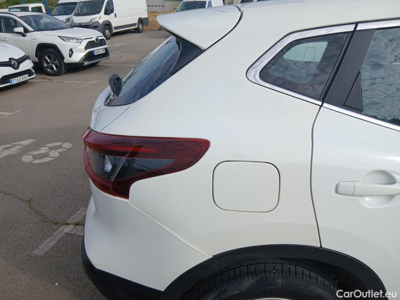 Nissan  Qashqai NISSAN  / 2017 / 5P / todoterreno DIG-T 103 kW (140 CV) E6D ACENTA (AC) #13