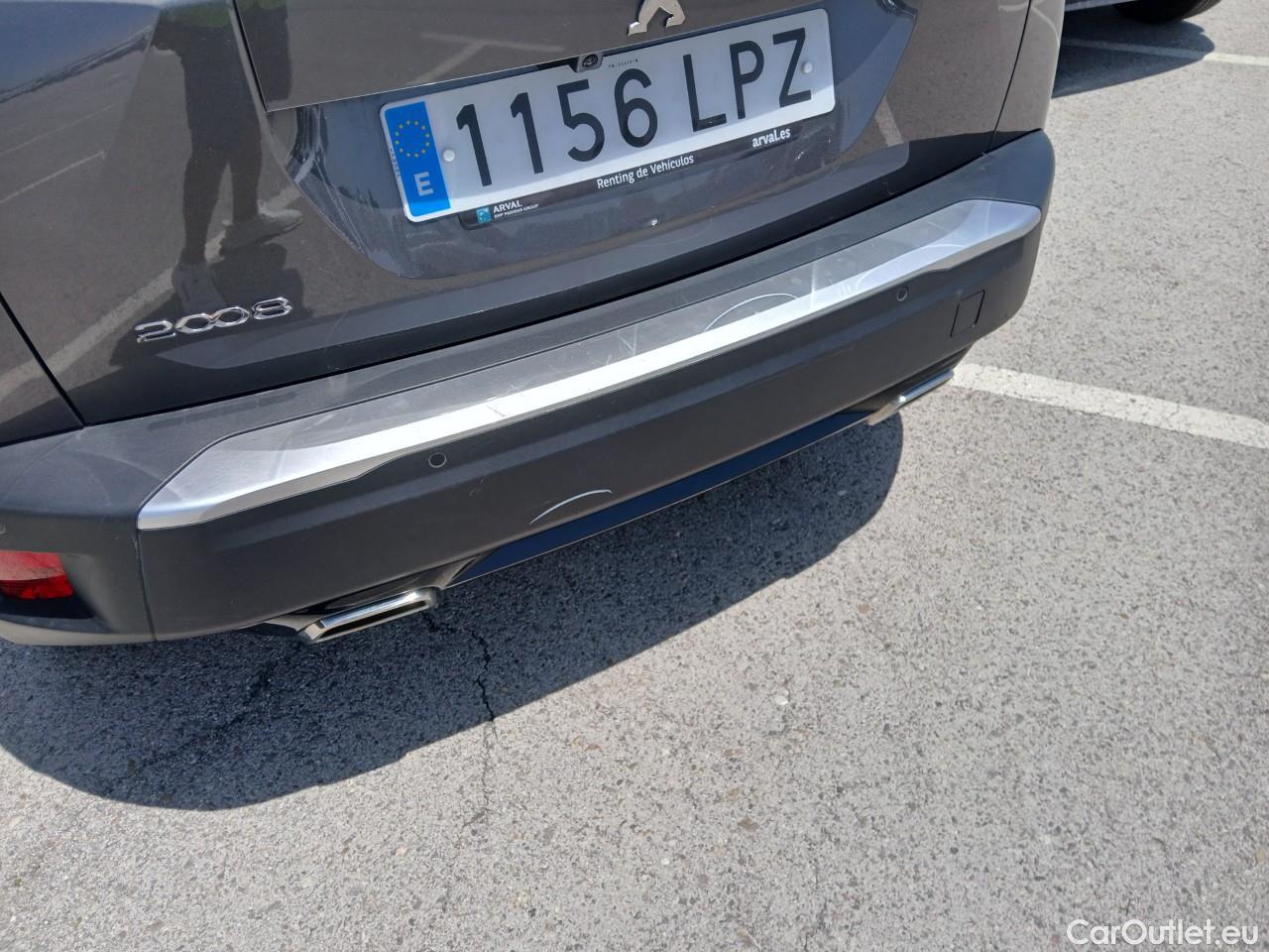  Peugeot  2008  Allure Pack 1.2 PureTech 130CV AT8 E6d #12