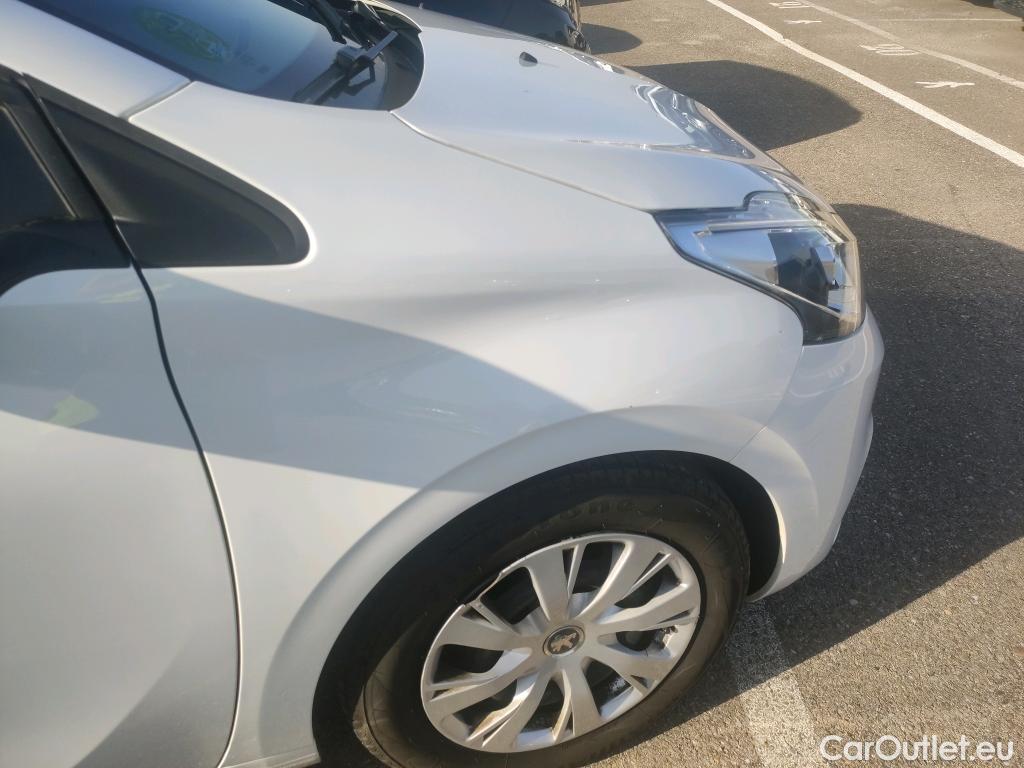  Peugeot  208  Active 1.6 HDi 100CV E6 #18