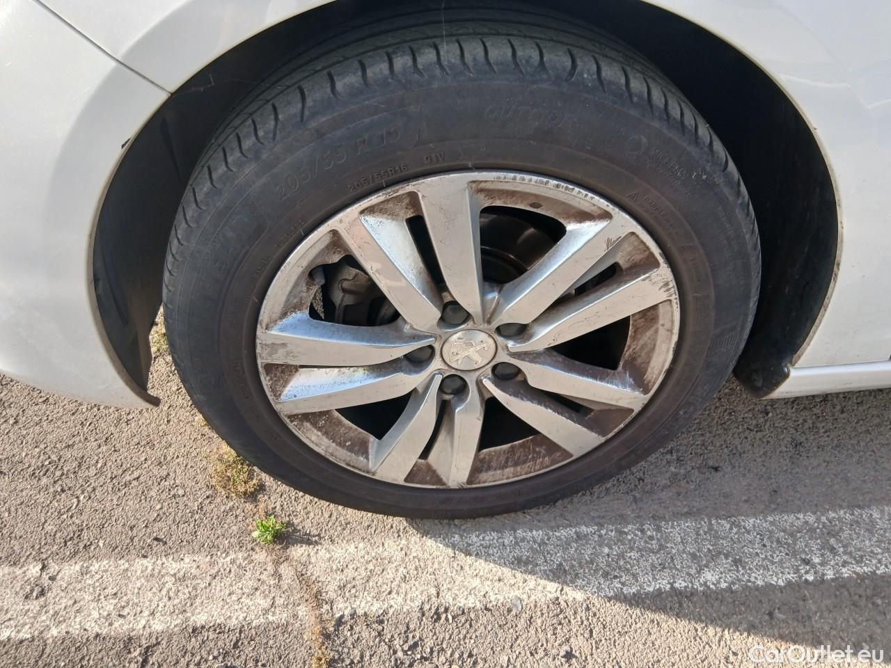  Peugeot  308  Active 1.6 HDi 100CV MT5 E6 #6
