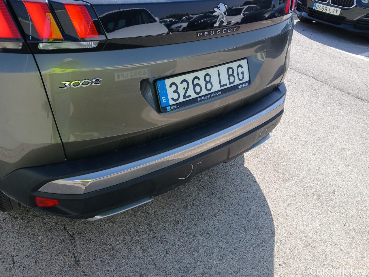  Peugeot  3008  Allure 1.5 HDi 130CV AT8 E6dT #25