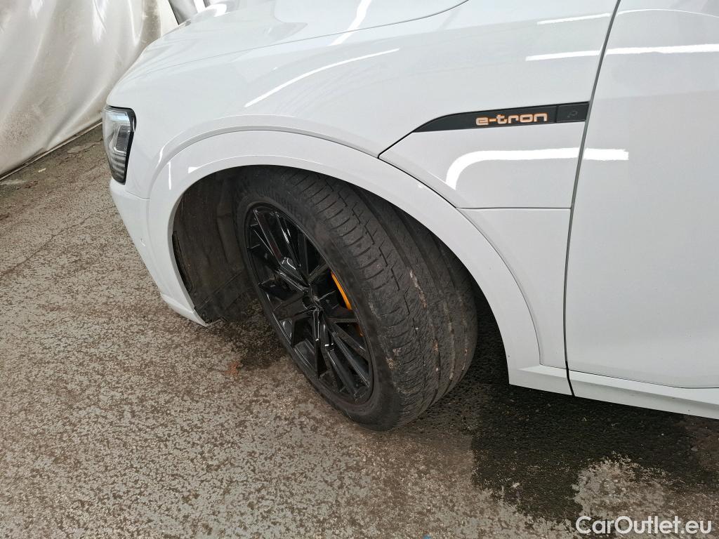  Audi  E-TRON  Sportback 50 quattro S line 71kWh BVA #16