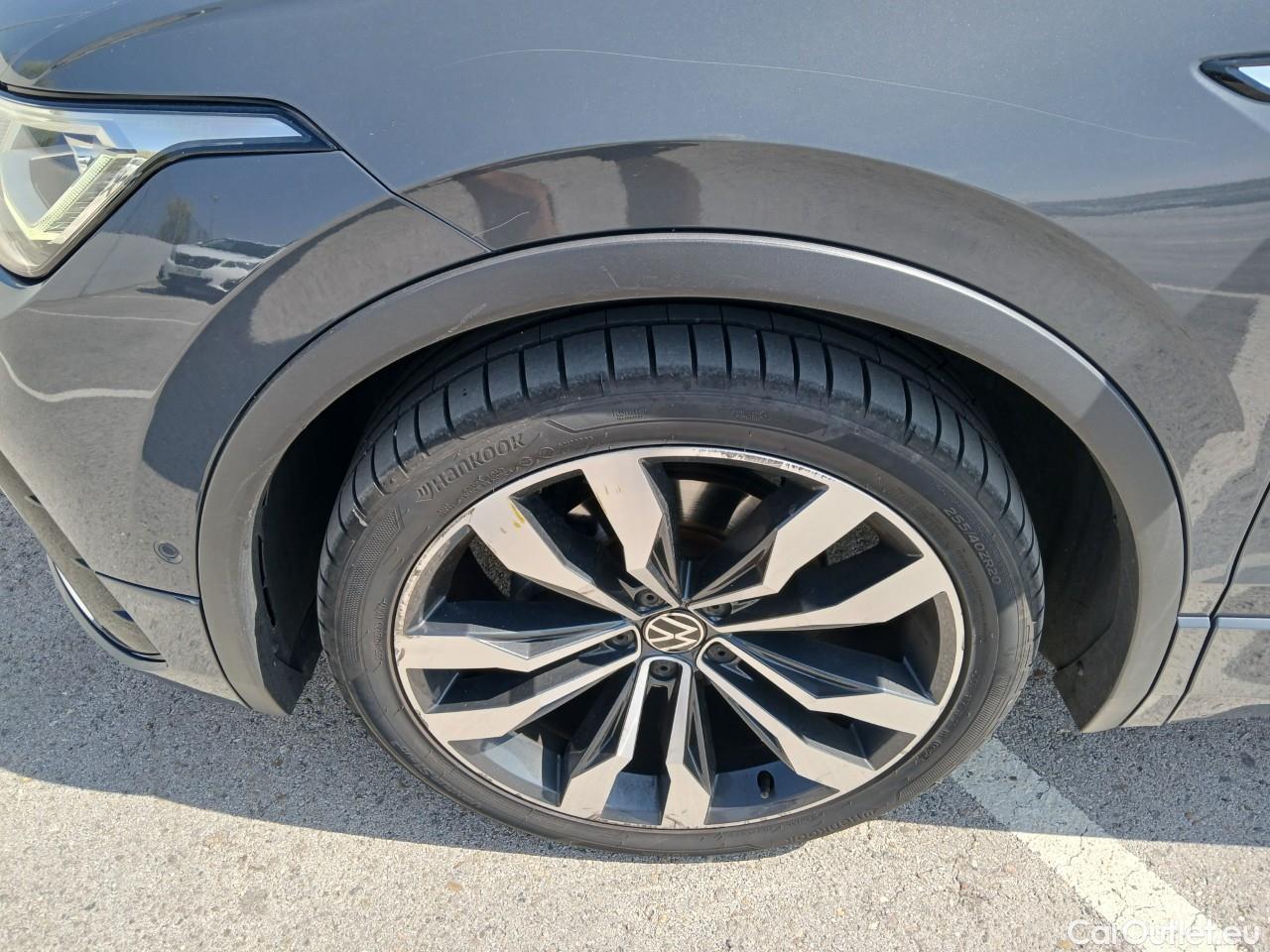  Volkswagen  Tiguan  R-Line 4Motion 2.0 TDI 150CV AT7 E6d #13