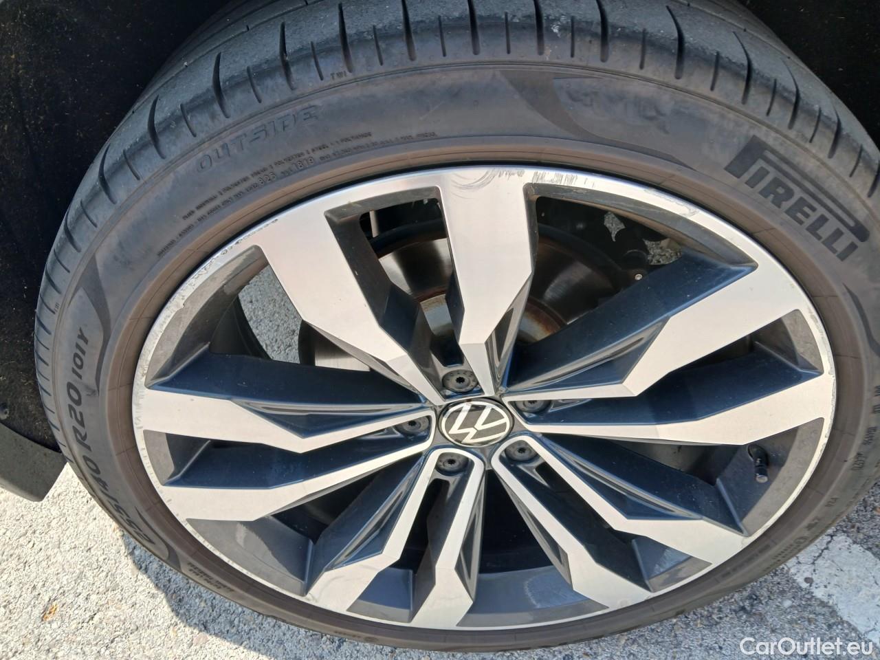 Volkswagen  Tiguan  R-Line 4Motion 2.0 TDI 150CV AT7 E6d #34
