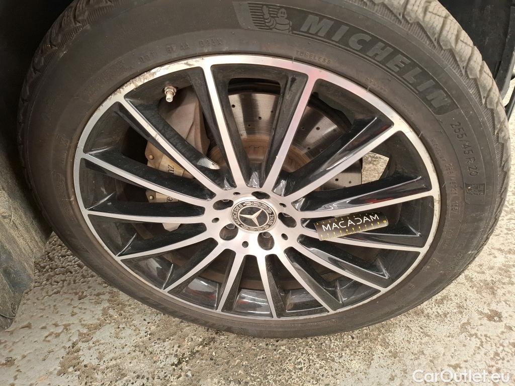  Mercedes  G-Klasee MERCEDES-BENZ GLC / 2019 / 5P / SUV 2.0 GLC 300 DE AMG LINE 4MATIC #17