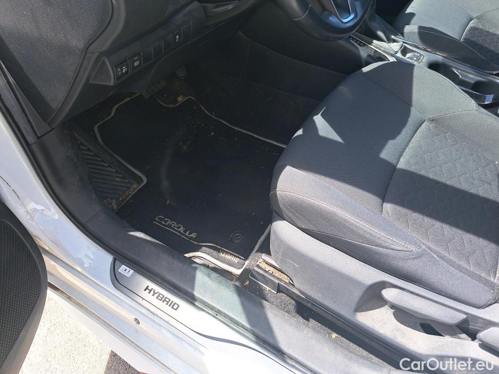  Toyota  Corolla TOYOTA  1.8 125H ACTIVE TECH E-CVT #33