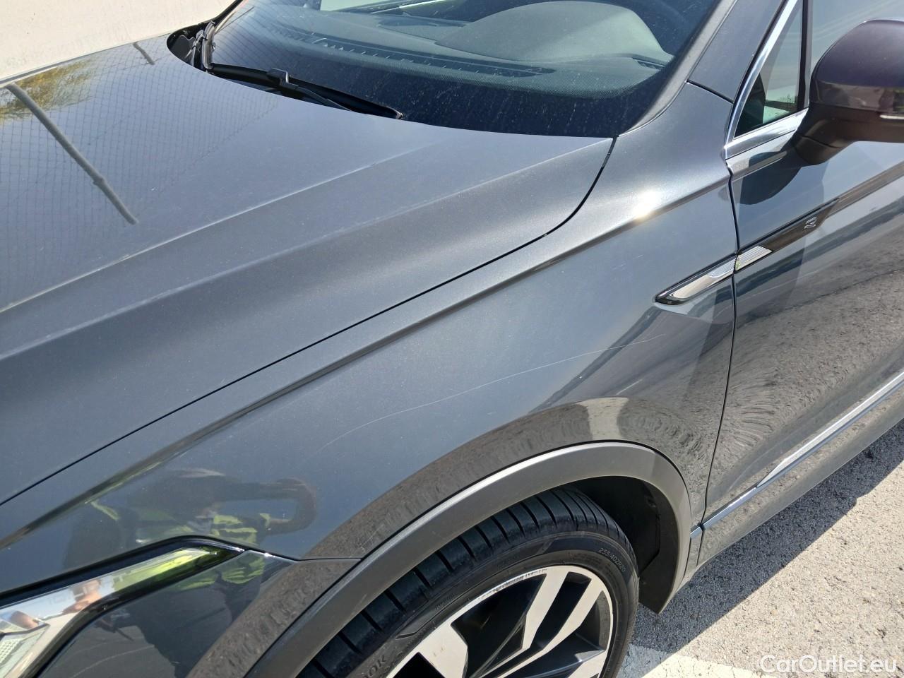  Volkswagen  Tiguan  R-Line 4Motion 2.0 TDI 150CV AT7 E6d #18