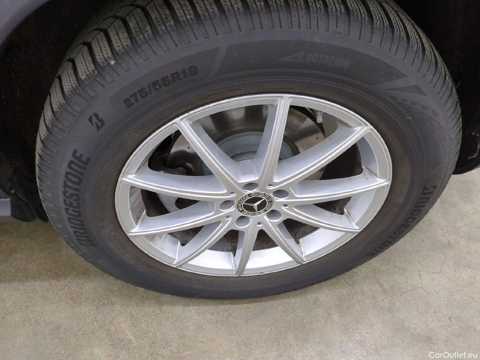  Mercedes  G-Klasee MERCEDES-BENZ GLE / 2023 / 5P / SUV GLE 350 de 4MATIC Avantgarde Line #5