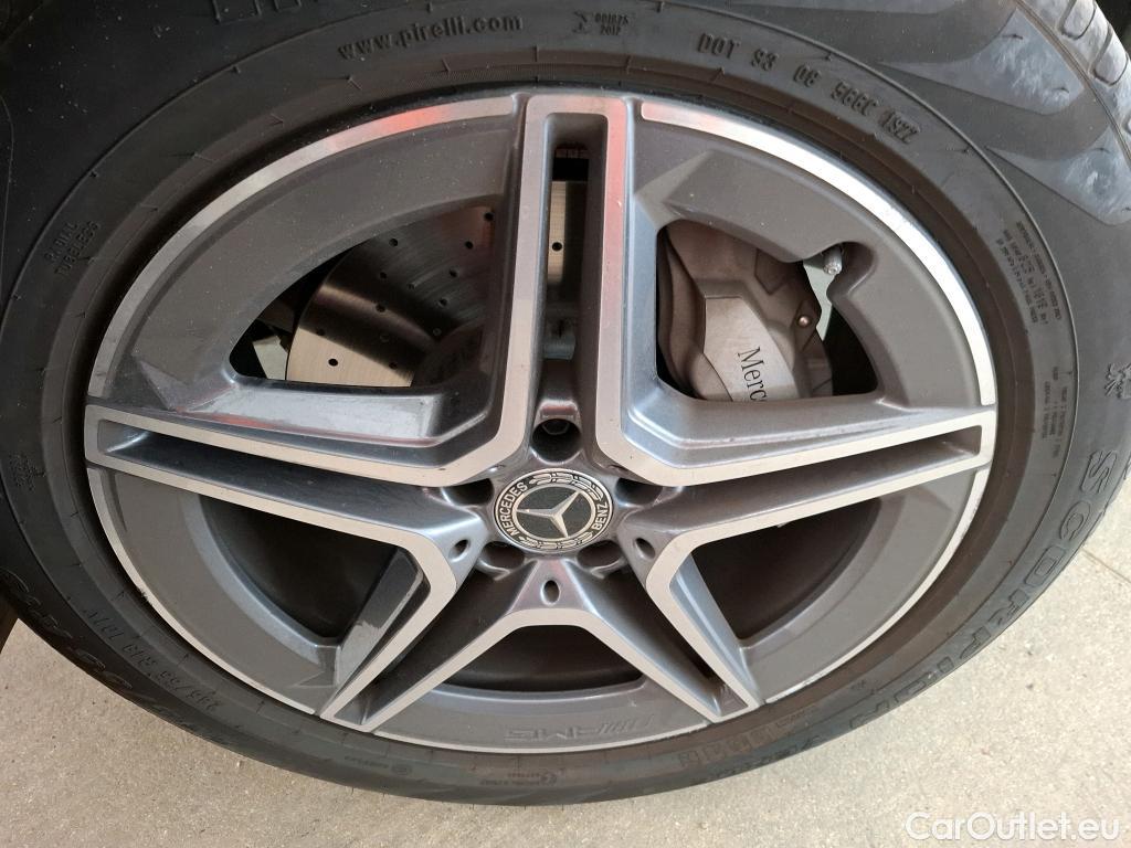  Mercedes  G-Klasee MERCEDES-BENZ GLC Coupe / 2019 / 5P / Coupé 2.0 GLC 300 E BUSINESS LINE 4MATIC #7