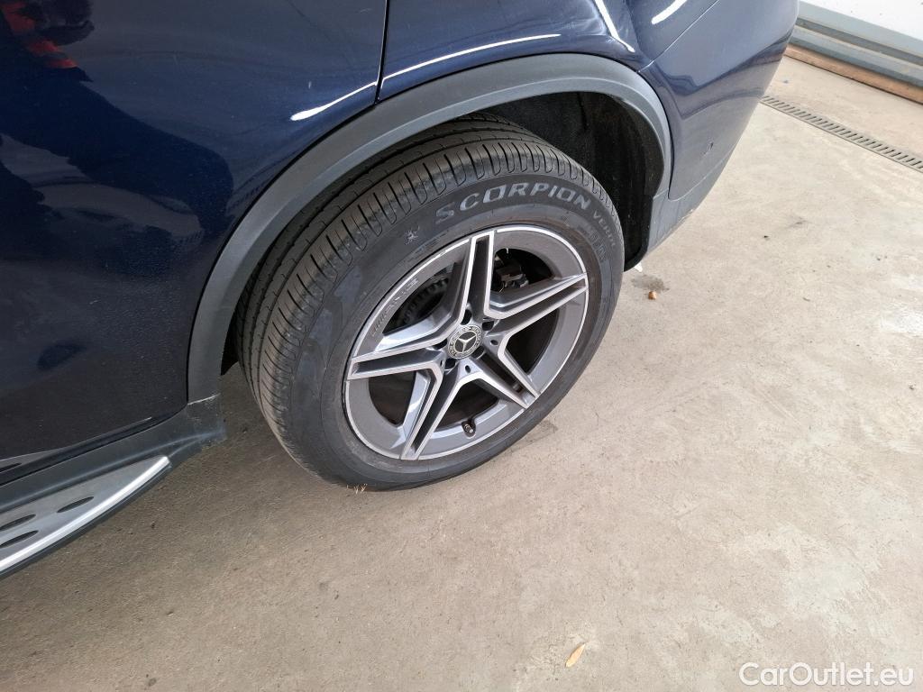  Mercedes  G-Klasee MERCEDES-BENZ GLC Coupe / 2019 / 5P / Coupé 2.0 GLC 300 E BUSINESS LINE 4MATIC #11