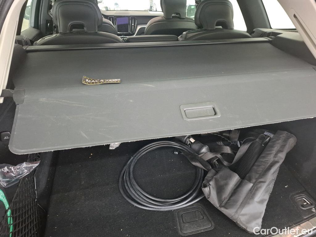  Volvo  XC60 VOLVO  / 2021 / 5P / SUV Recharge T8 390 Geartro Inscription Busi #24