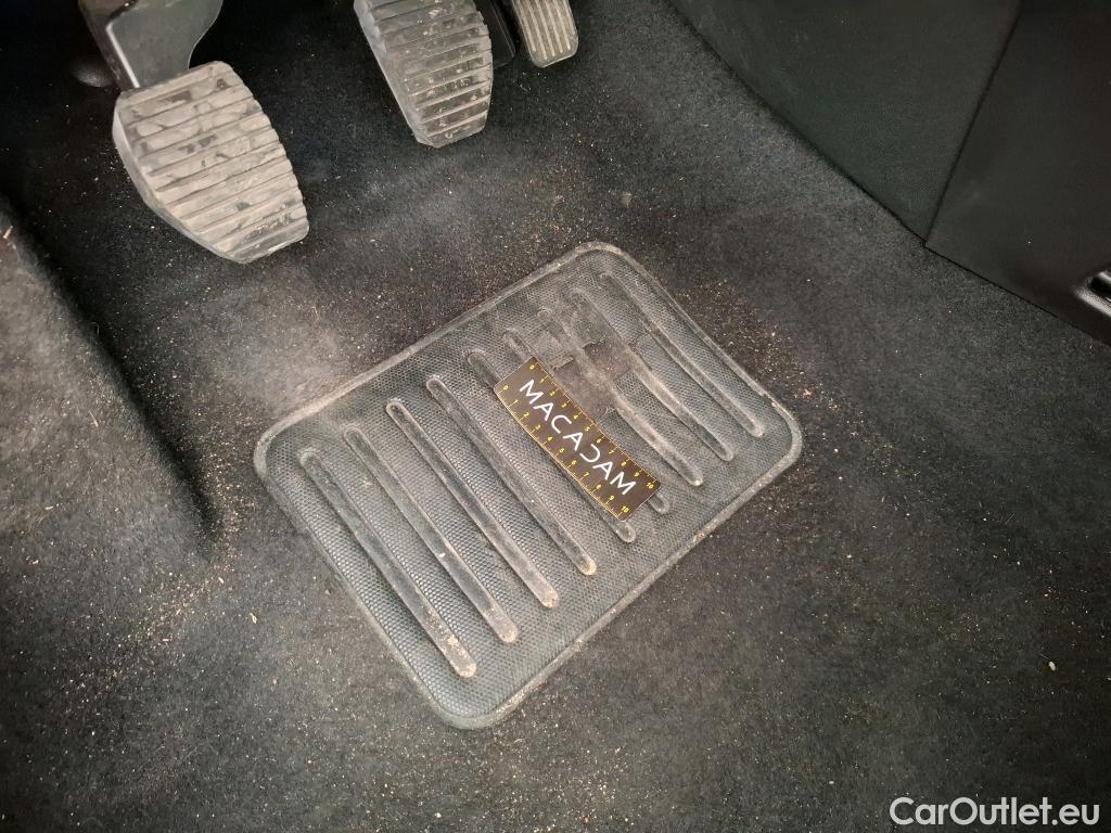  Citroen  C3  Shine Business 1.2 PureTech 110CV BVM6 E6d #4