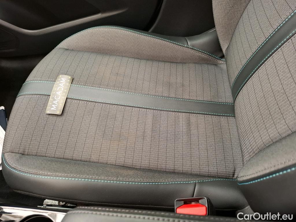  Peugeot  208  Allure Business 1.2 PureTech 100CV BVM6 E6d #14