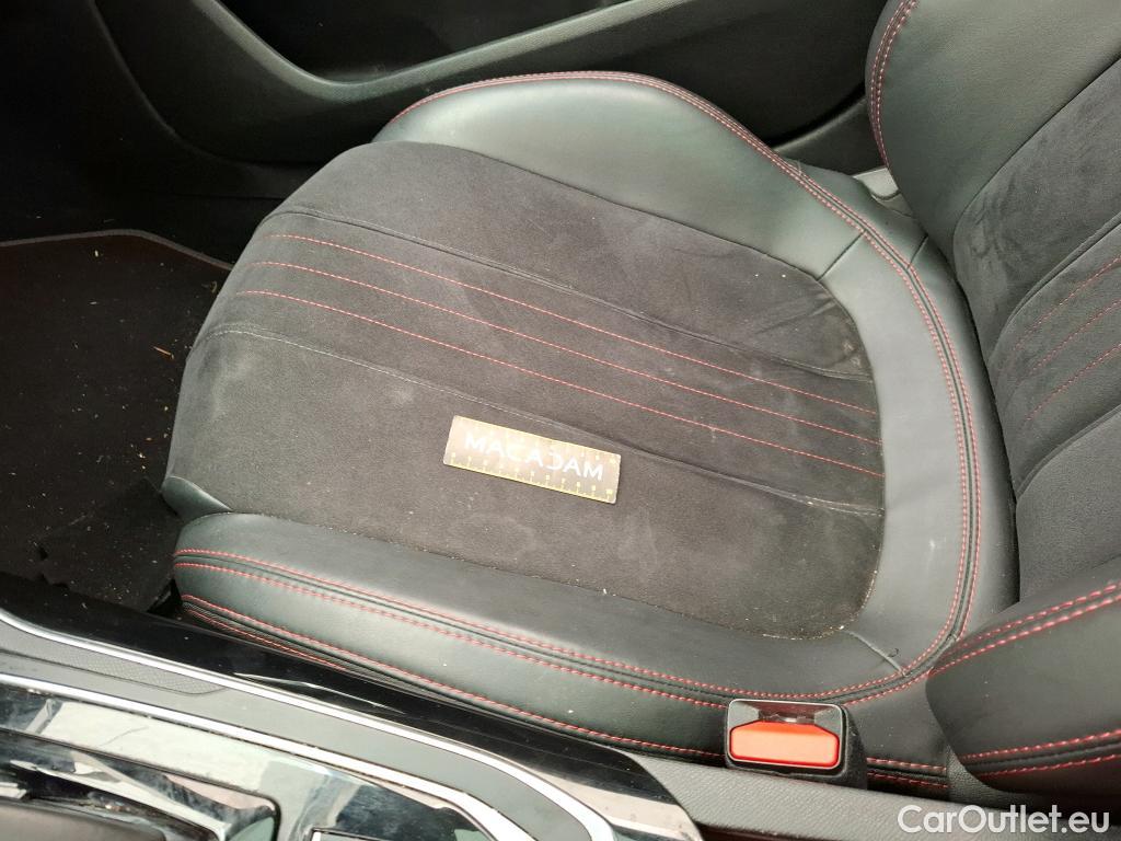  Peugeot  308  GT 2.0 HDi 180CV E6dT #48