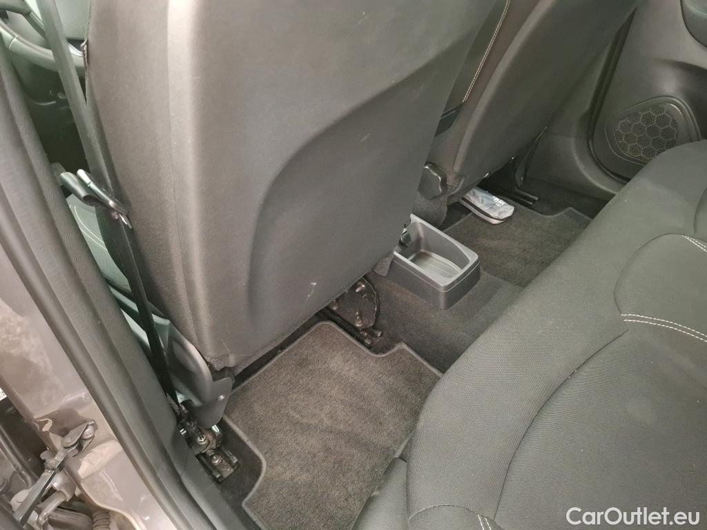  Renault  Captur  Business 0.9 TCe 90CV BVM5 E6 #25