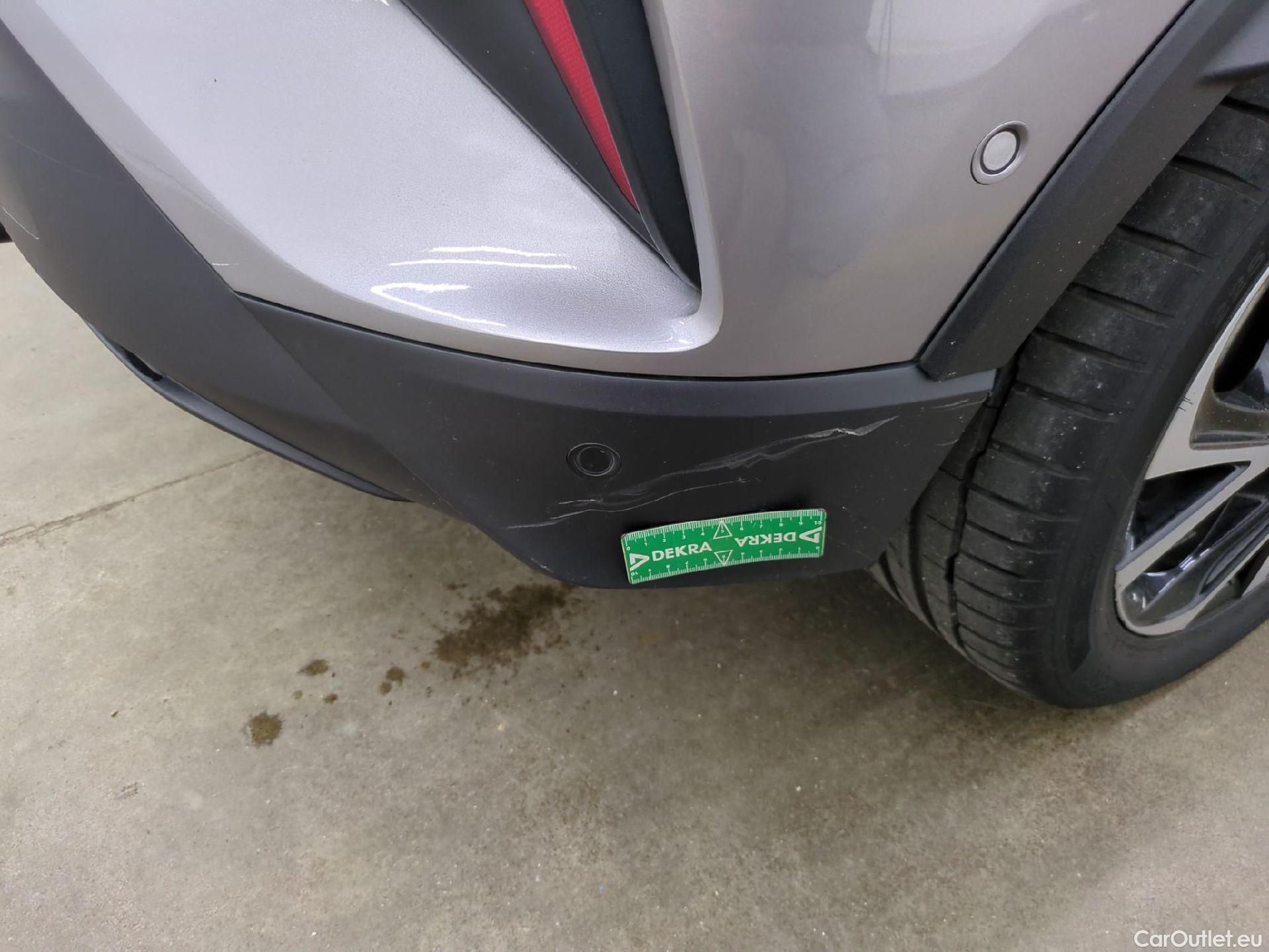  Toyota  C-HR TOYOTA  5p SUV 1.8 HYBRIDE 122 GRAPHIC #23