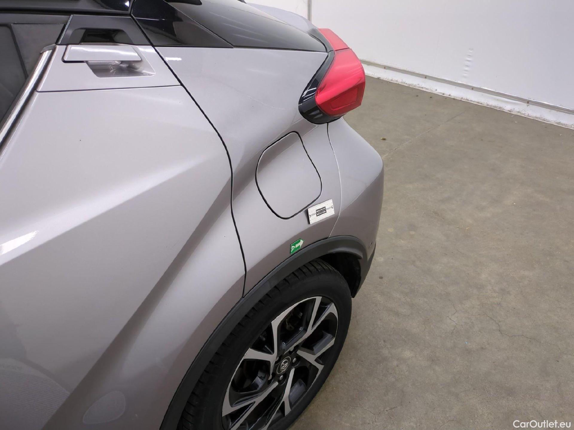  Toyota  C-HR TOYOTA  5p SUV 1.8 HYBRIDE 122 GRAPHIC #60