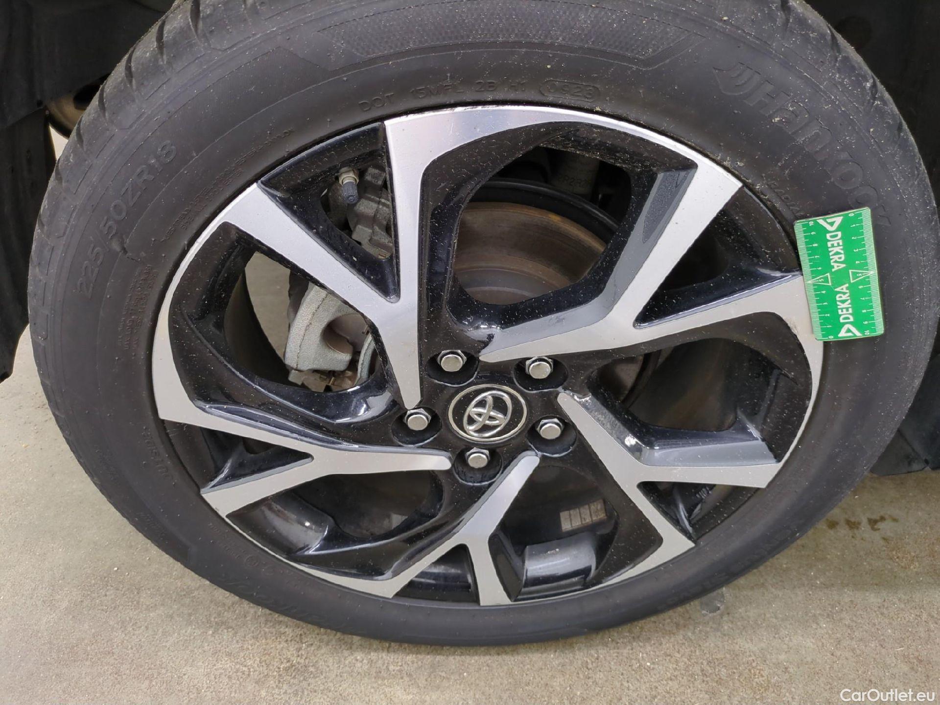  Toyota  C-HR TOYOTA  5p SUV 1.8 HYBRIDE 122 GRAPHIC #18