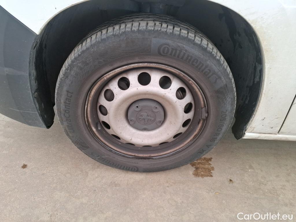  Peugeot  Partner  Cabine Approfondie L2 1.5 HDi 100CV BVM5 E6d #14