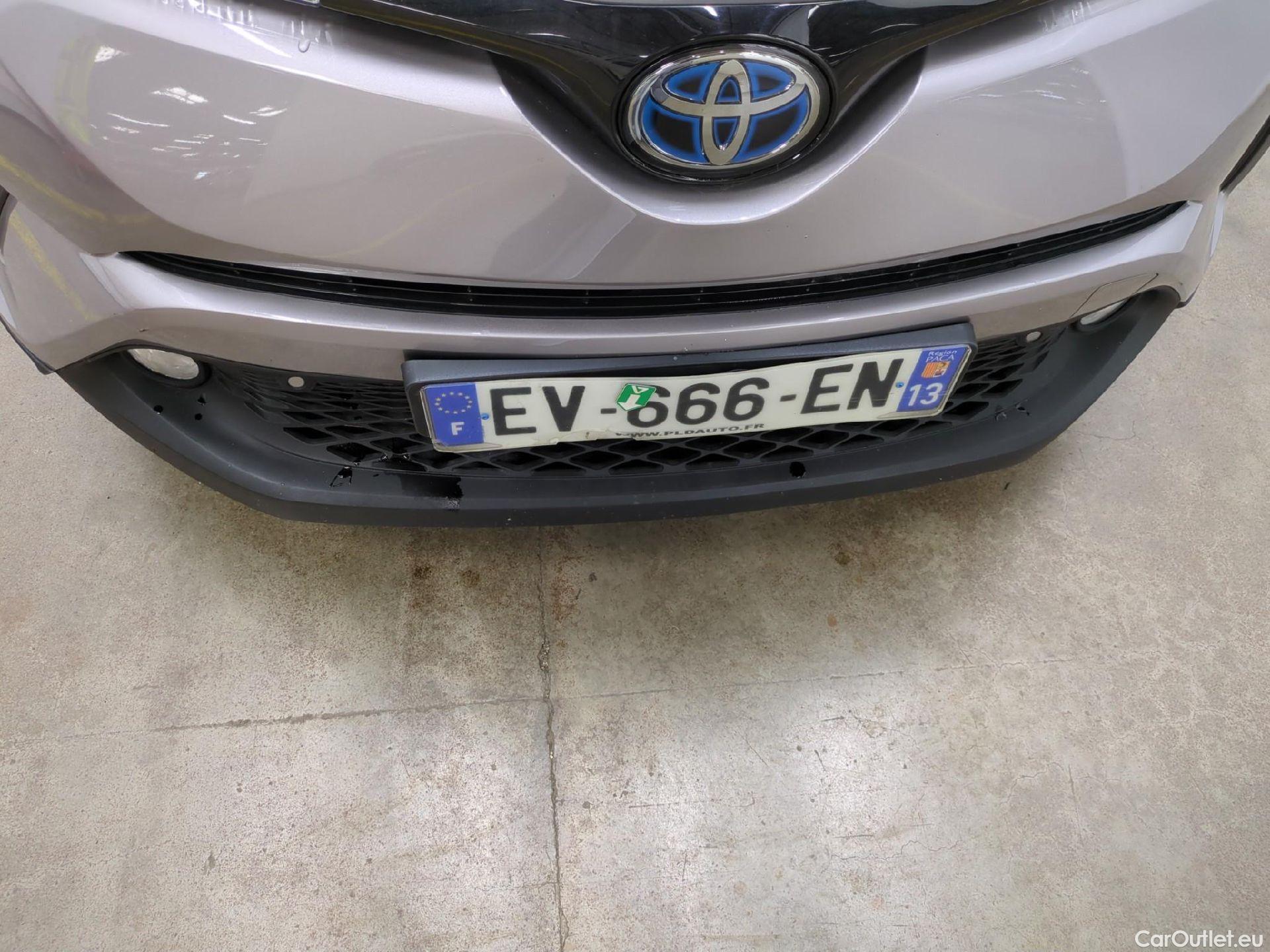  Toyota  C-HR TOYOTA  5p SUV 1.8 HYBRIDE 122 GRAPHIC #50