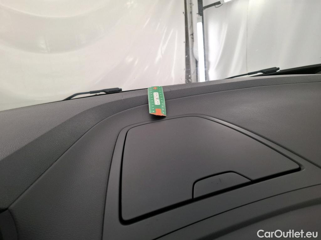  Renault  Captur  Business 0.9 TCe 90CV BVM5 E6 #7