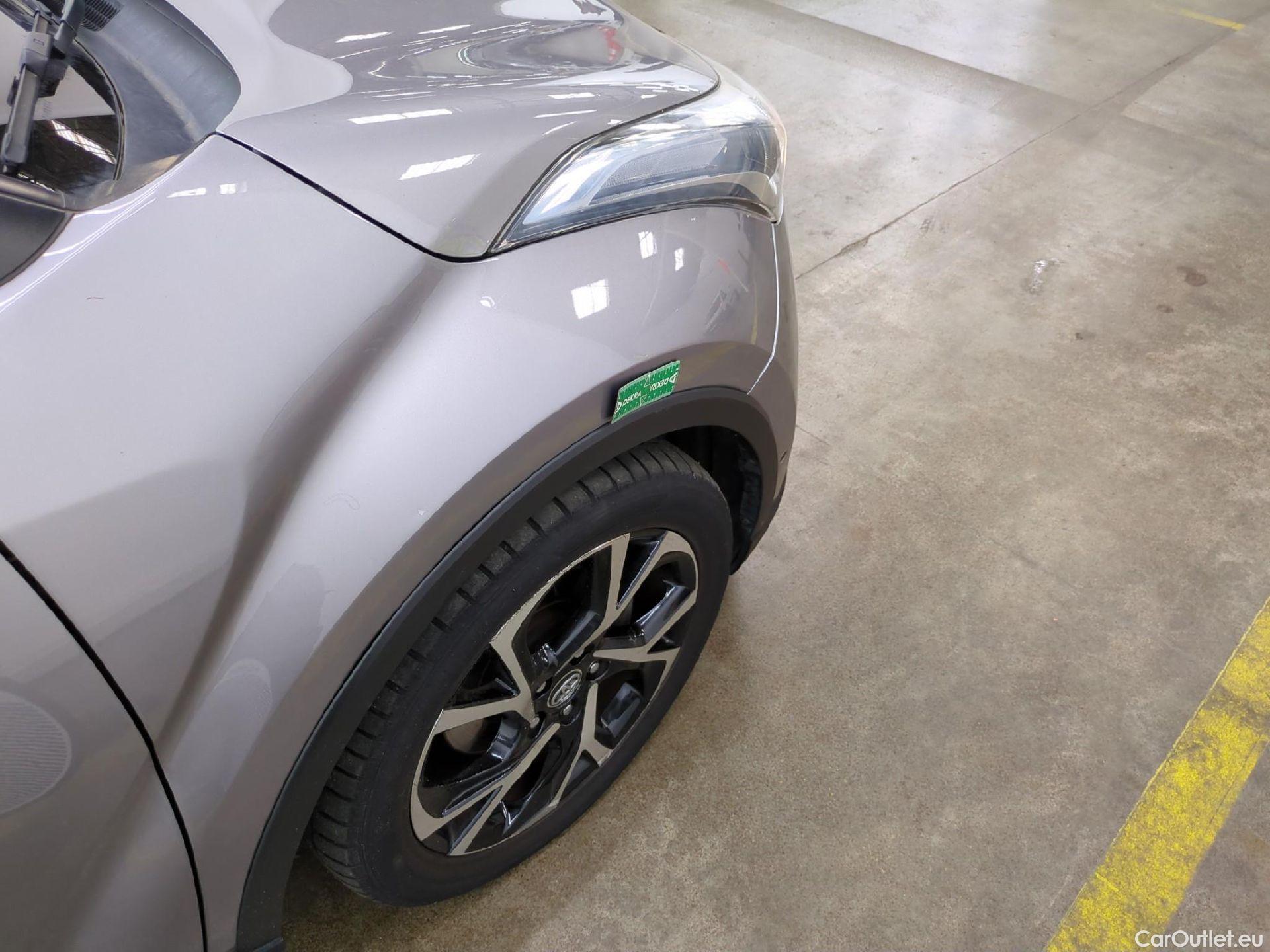  Toyota  C-HR TOYOTA  5p SUV 1.8 HYBRIDE 122 GRAPHIC #41
