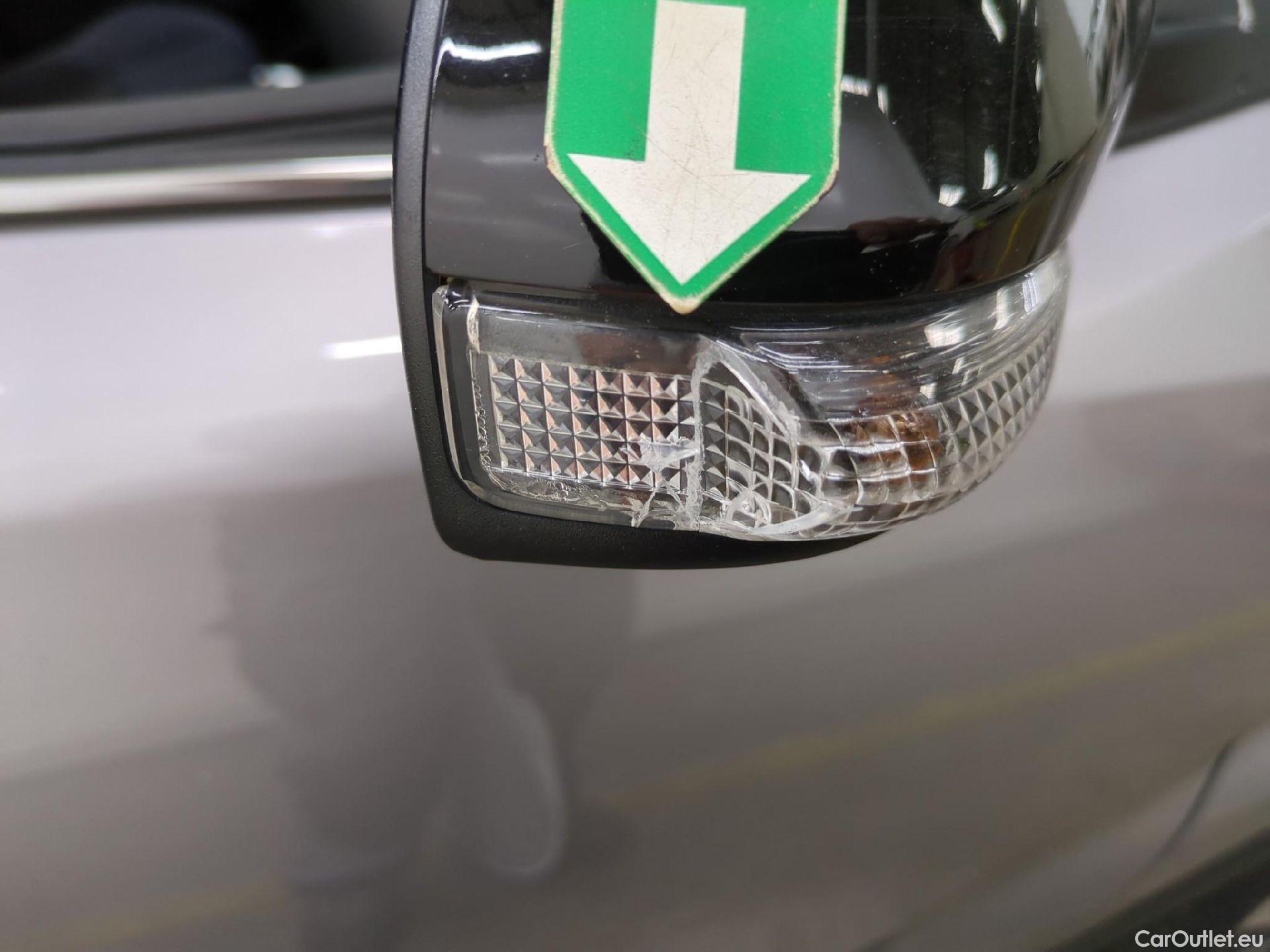  Toyota  C-HR TOYOTA  5p SUV 1.8 HYBRIDE 122 GRAPHIC #37