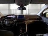  Peugeot  3008 PEUGEOT  / 2016 / 5P / SUV BLUEHDI 130 EAT8 SeS ALLURE #3