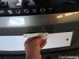  Peugeot  3008 PEUGEOT  / 2016 / 5P / SUV BLUEHDI 130 EAT8 SeS ALLURE #54