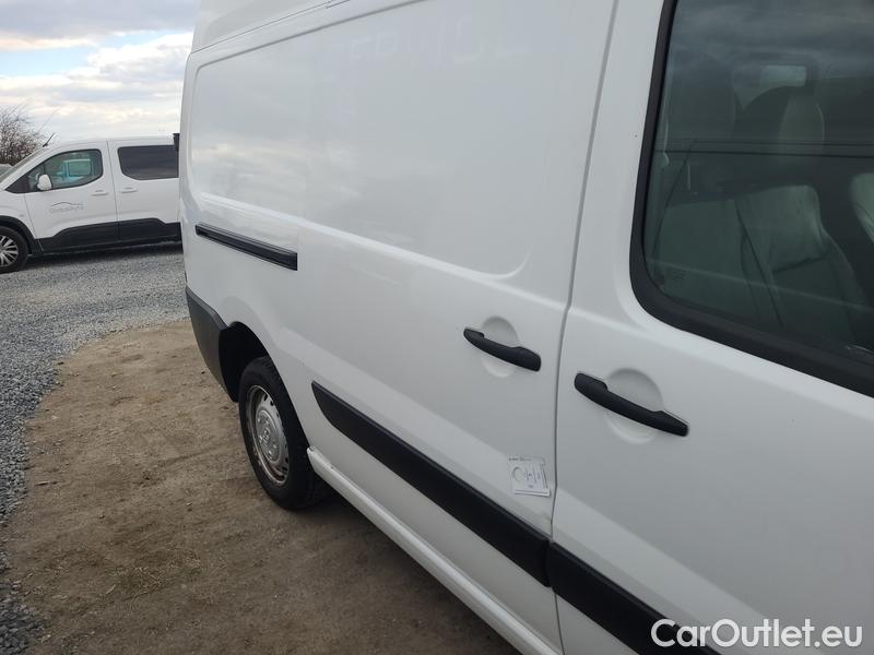  Toyota  Proace  (2016 ->)  D4D128 L 1.2L2H2 #28