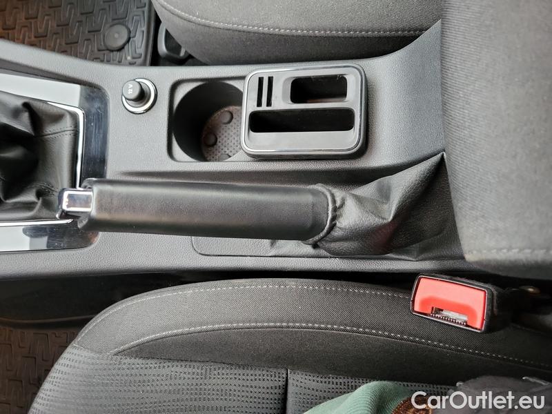  Skoda  Octavia  Combi  (5E5)(03.2017->)  Com 1.6TDI 85 Style #7