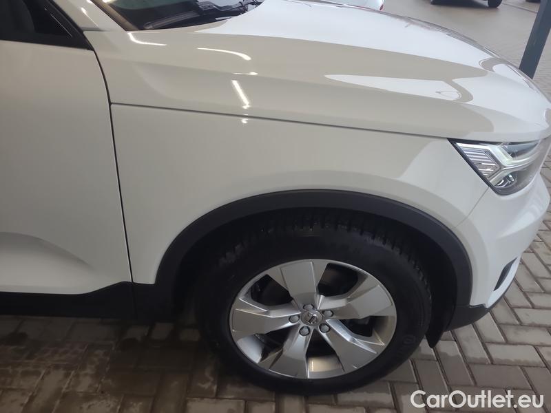  Volvo  XC 40  (2017->) XC40 B4 Momemntum Pro AT #12