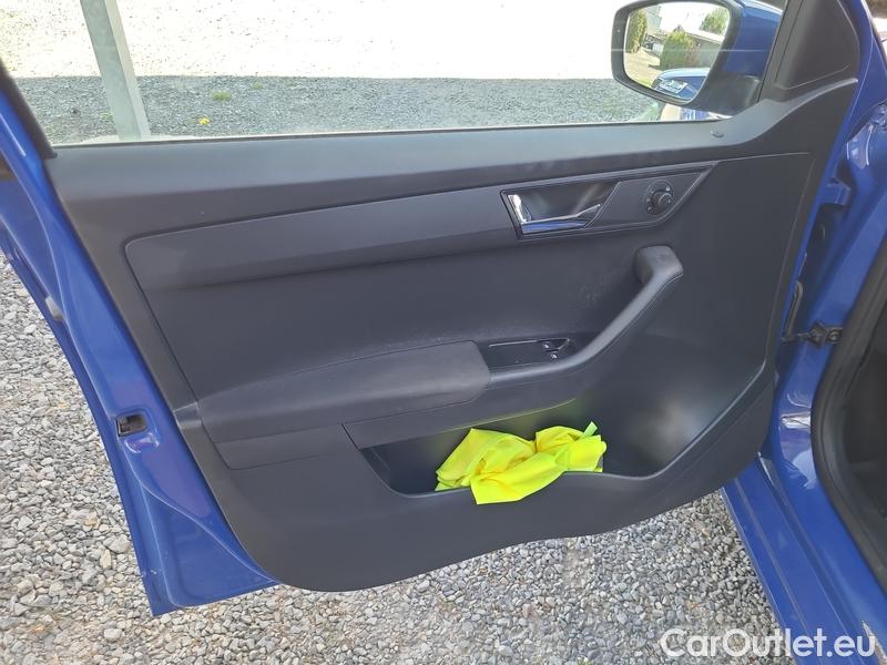  Skoda  Fabia  Combi (2015)  Com.1.0TSI 70 Ambition #14